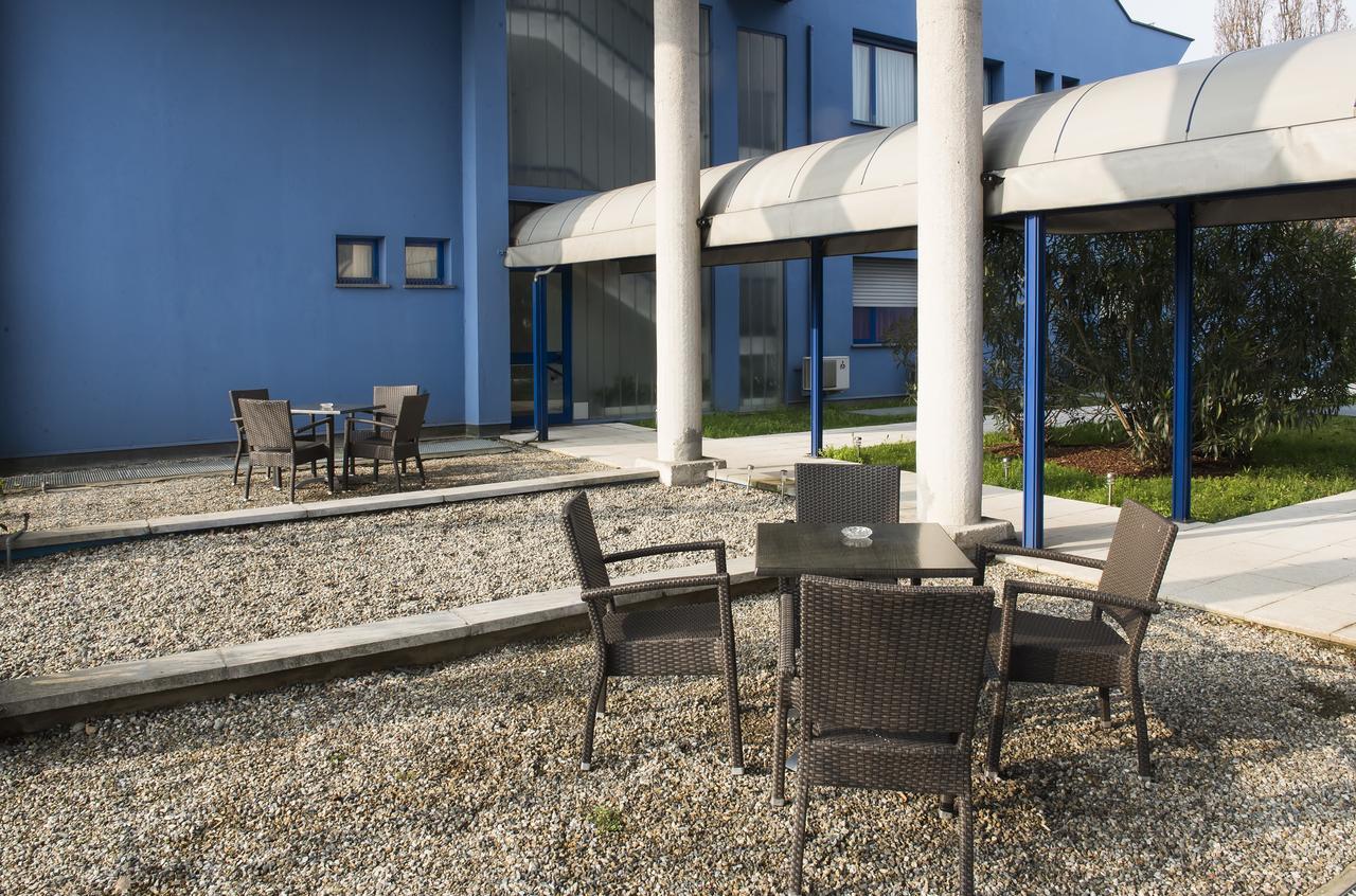 Park Hotel Residence Crema Exteriér fotografie